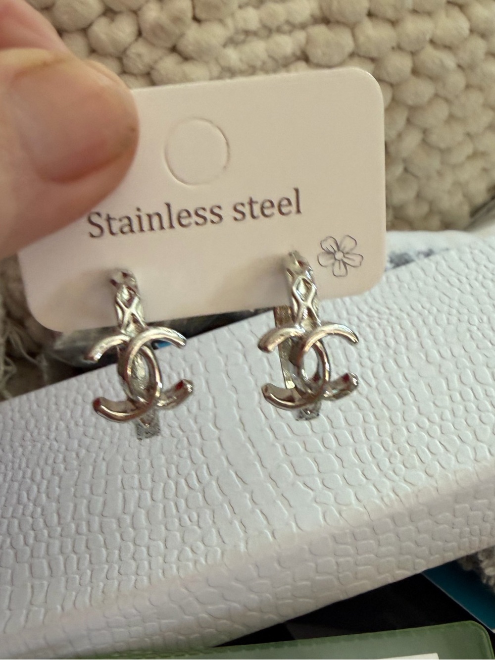 Silver Tone Hoop Earrings, New, Fashion Jewelry